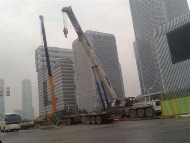 宁河区25吨吊车能吊多重设备？