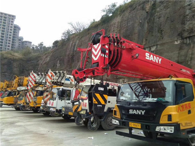 宁河区吊车出租按什么计费？台班费、单次费、里程费怎么算？